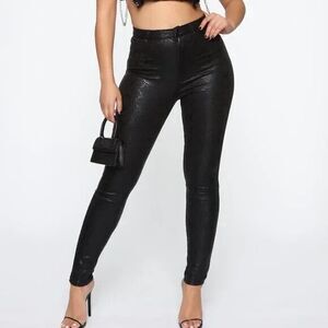 Snake Pants NWOT Fashion Nova